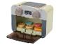 Four jouet en bois avec accessoires de cuisson, y compris des biscuits
