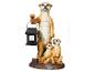 Ornement de jardin famille suricate avec lanterne solaire, environ 27,5 cm de haut.