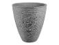 Pot de fleurs gris avec surface texturée