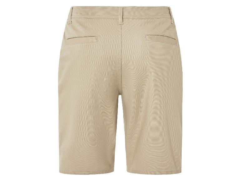 Shorts beige, vue arrière.