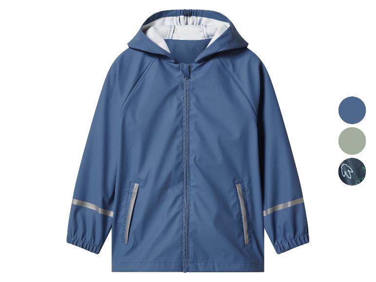 Veste de pluie pour enfant bleu marine avec capuche et détails réfléchissants.