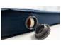 Matelas de camping gonflable bleu marine avec valve.