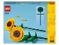 Ensemble LEGO avec deux tournesols et des tiges vertes.