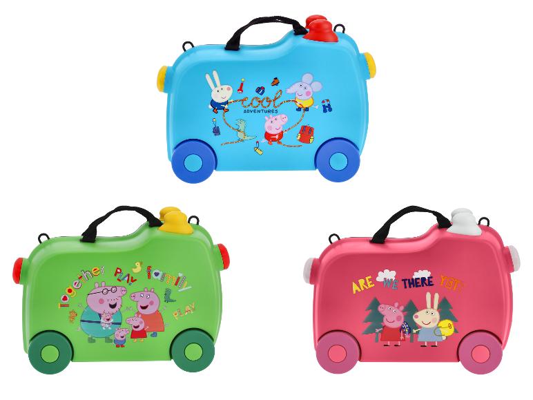 Trois valises pour enfants avec des personnages de Peppa Pig et les textes 'Cool Adventures', 'Together Play Family', 'Are We There Yet?'
