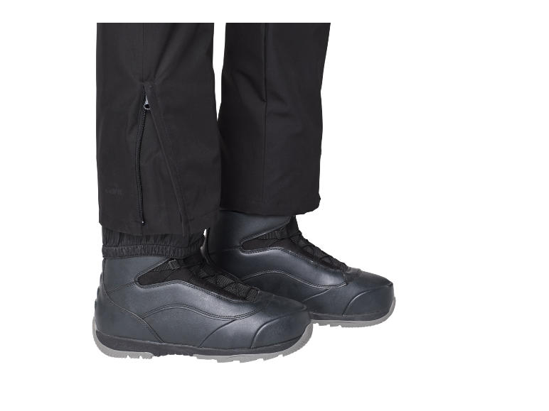 Pantalon noir avec fermetures éclair et chaussures noires