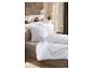 Couette 4 saisons LIVARNO home sur un lit
