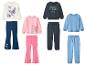 Quatre ensembles de sweats et pantalons pour enfants, avec motifs papillons et floraux et le texte « READY STEADY GO ! ».