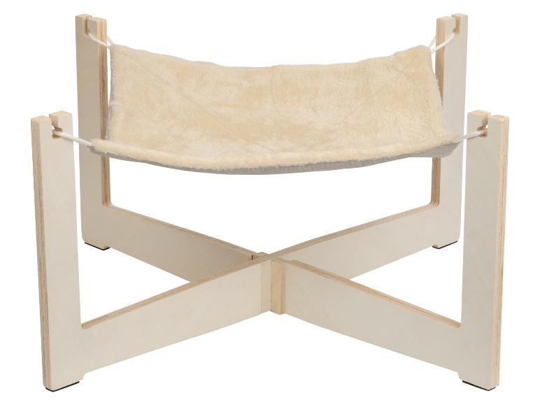 Hamac en bois pour chat avec un lit doux en fausse fourrure beige