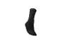 Chaussette de sport noire avec motif texturé et logo sur le revers.