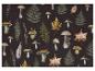 Motif de champignons et de fougères sur fond sombre avec des feuilles d'automne.