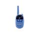 Un talkie-walkie bleu avec un écran numérique et des boutons.