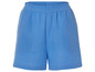 Short en coton bleu avec ceinture élastique.