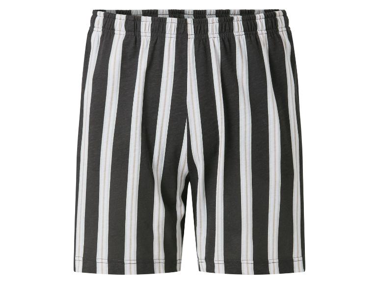 Short de pyjama rayé.