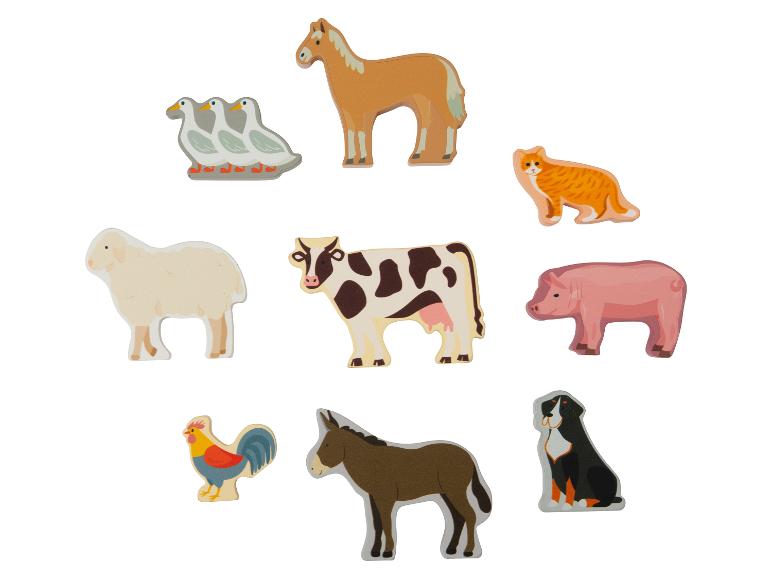 Figurines en bois d'animaux de la ferme : cheval, oies, chat, mouton, vache, cochon, coq, âne, chien.