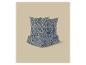 Housse de couette et taies d'oreiller à motif floral bleu et gris sur fond beige.