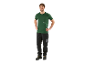 Vêtements de travail Parkside : T-shirt vert et pantalon de travail noir.