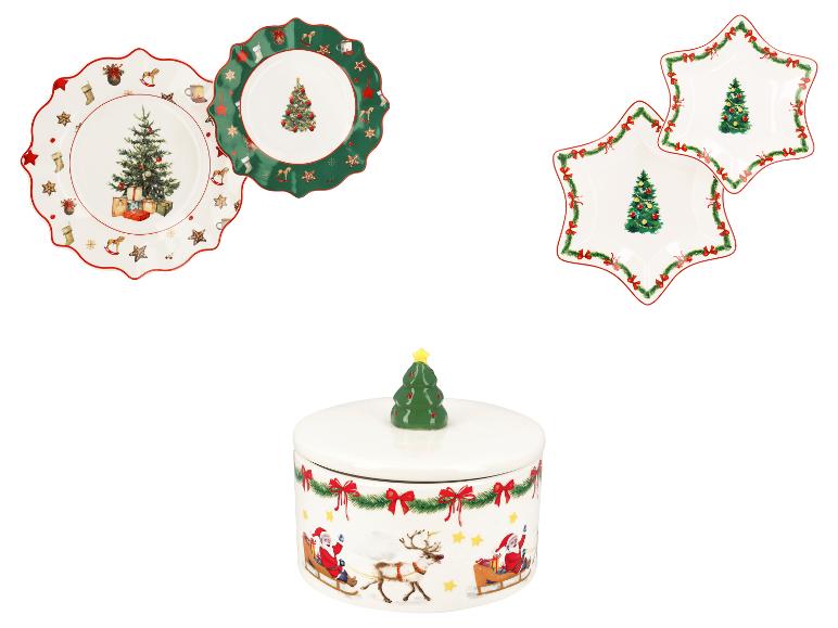 Service de table sur le thème de Noël avec assiettes et pot à biscuits.