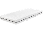 Un matelas blanc avec une fermeture éclair grise et des poignées, vu sous un angle.