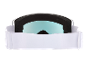 Masque de ski blanc avec une lentille miroir bleu clair et un rembourrage en mousse noire.