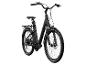 Un vélo électrique noir avec des pneus Kenda.