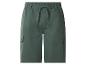 Shorts cargo verts pour hommes avec taille élastique.