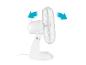 Ventilateur de bureau blanc oscillant.