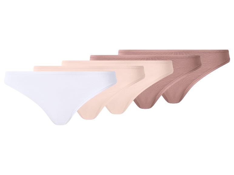 Cinq culottes en nuances de blanc, beige et rose, au design simple et confortable.