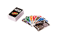 Pile de cartes UNO Star Wars et cartes de jeu étalées avec des personnages et des chiffres.