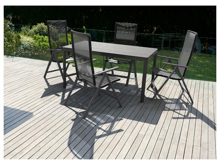 Table et chaises de jardin pliantes grises ; design moderne.