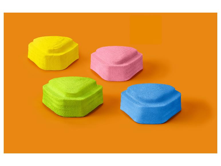 Quatre bases d'affichage colorées en jaune, rose, vert et bleu sur fond orange.