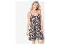 Robe de nuit noire à fleurs, style chemise