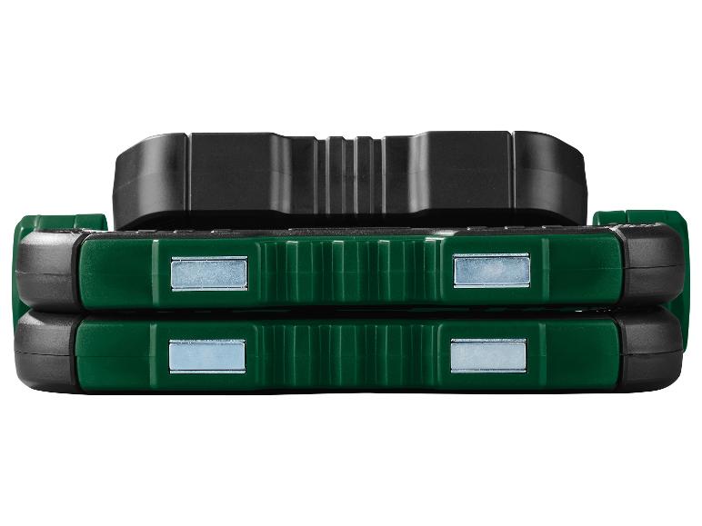 Deux batteries Parkside vertes avec des détails noirs, empilées l'une sur l'autre.