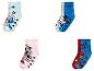 Quatre paires de chaussettes pour enfants avec des personnages Disney et Marvel.
