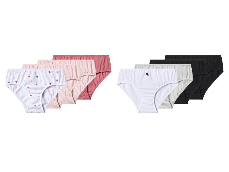 Culottes femme roses, blanches, grises et noires, avec cœurs et logo cœur.