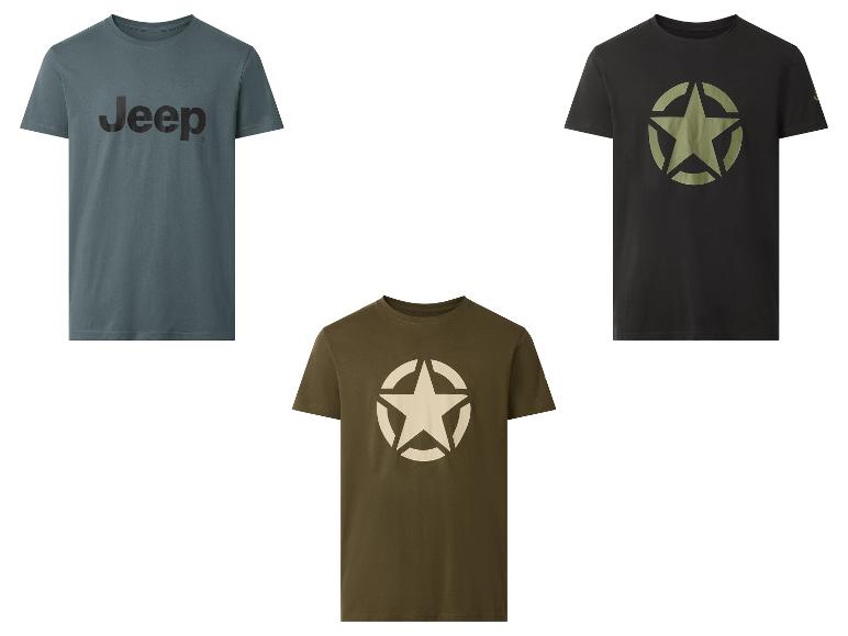 Trois t-shirts Jeep : un gris avec le logo 'Jeep', un noir et un vert olive avec un logo étoile.