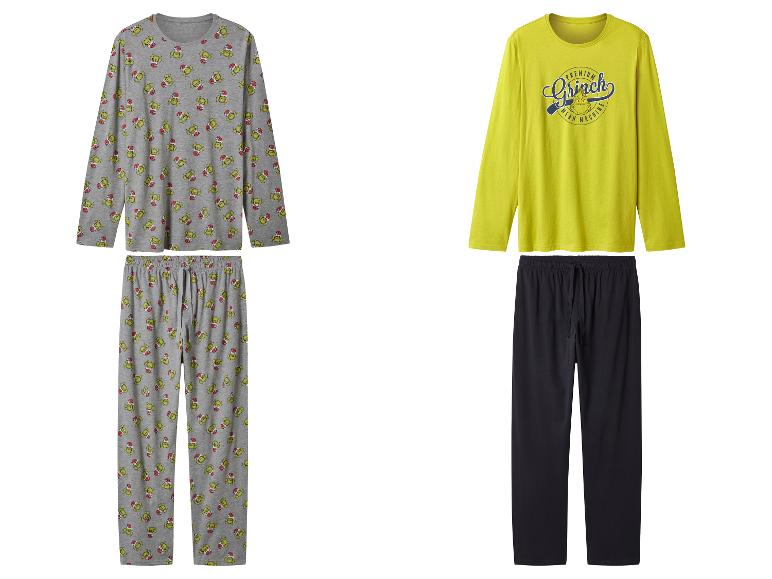 Deux ensembles de pyjama sur le thème du Grinch: un gris imprimé et un jaune avec texte.