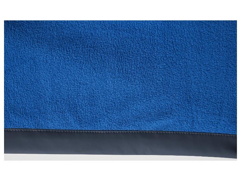 Tissu polaire bleu avec une bordure en cuir noir.