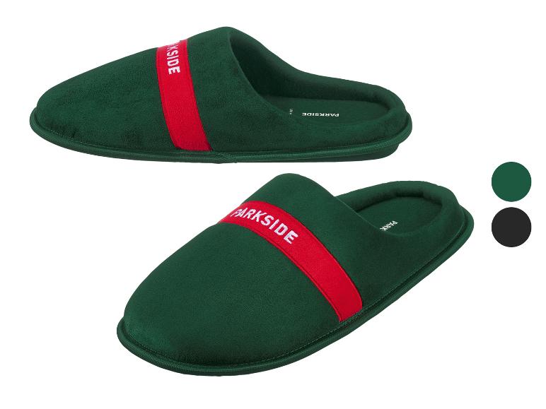 Pantoufles Parkside vertes avec bande rouge.