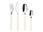 Ensemble de couverts quatre pièces avec manches blancs : fourchette, couteau, cuillère à soupe et petite cuillère.