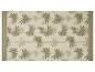 Tapis beige avec motif de feuilles de palmier et bordures marron.