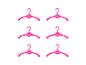 Cintres roses pour la penderie de poupée Barbie Fashionistas Kleiderschrank.