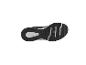 Semelle de baskets noires.