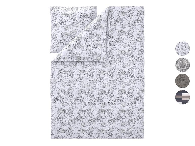 Parure de lit avec motif floral gris et quatre échantillons de motifs.