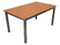 Table de jardin en bois et métal, style moderne.