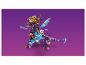 Dragon Lego Ninjago violet avec des détails dorés et des ailes bleues, tirant un projectile bleu clair.