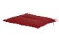Un coussin de chaise rouge avec des lacets