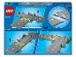 LEGO City 60304 : routes, feux et lampadaires pour construire une ville.