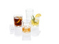 Trois verres de whisky avec de la glace et du citron