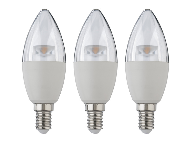 Trois ampoules LED de forme bougie blanches avec douille E14.