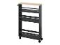 Une étagère haute et étroite de couleur gris foncé avec un plateau en bois.